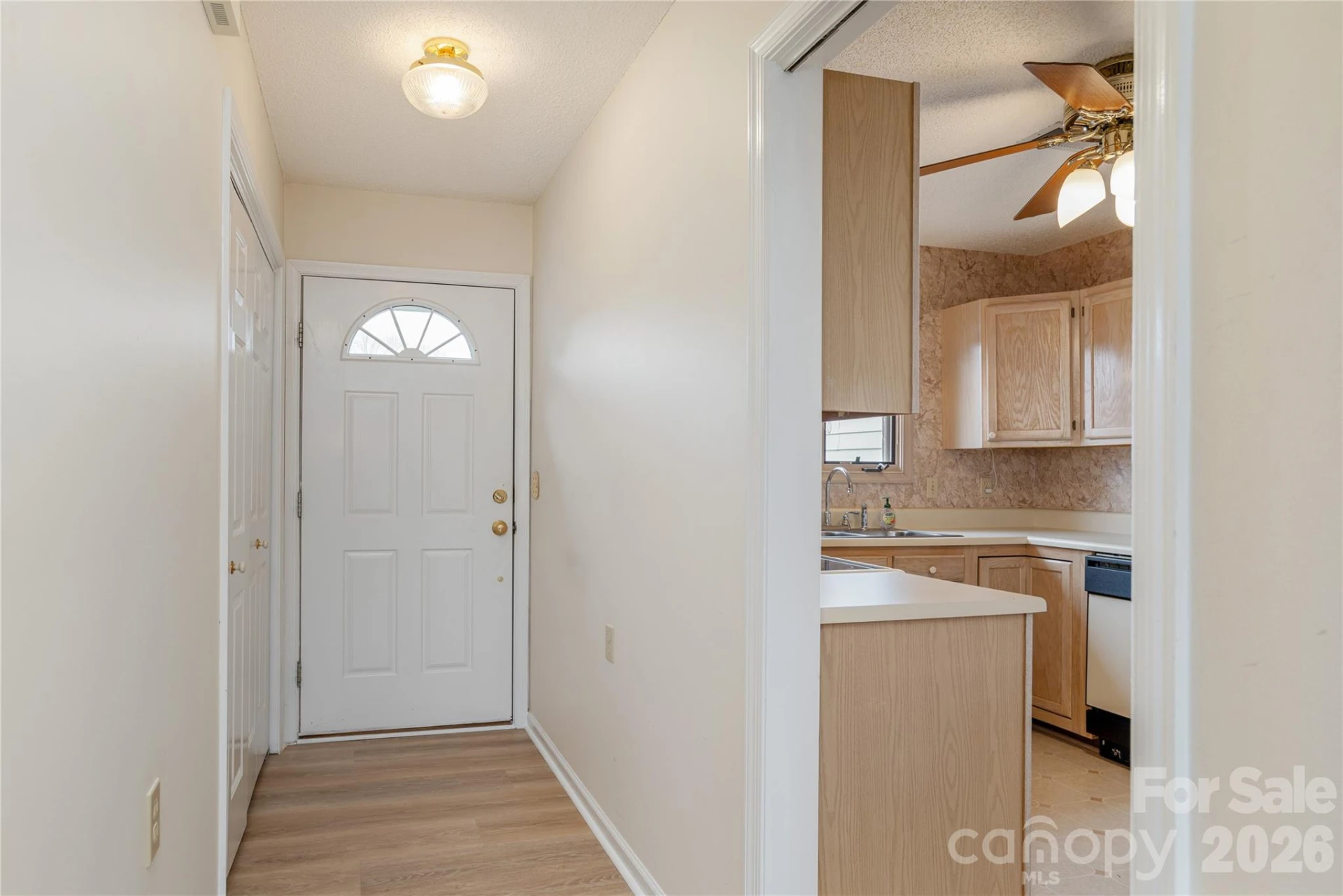 228 Dartcrest Drive - Photo 4
