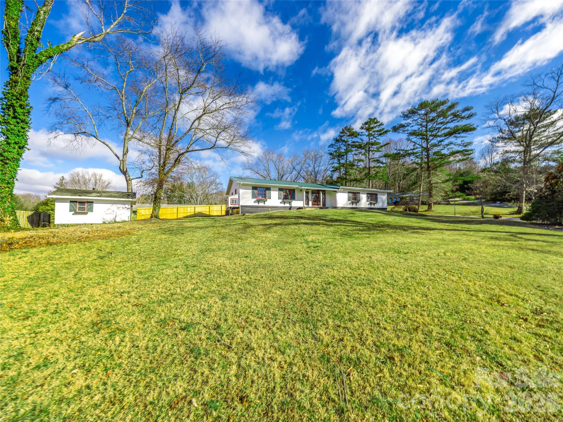 34 Southwicke Drive - Photo 2