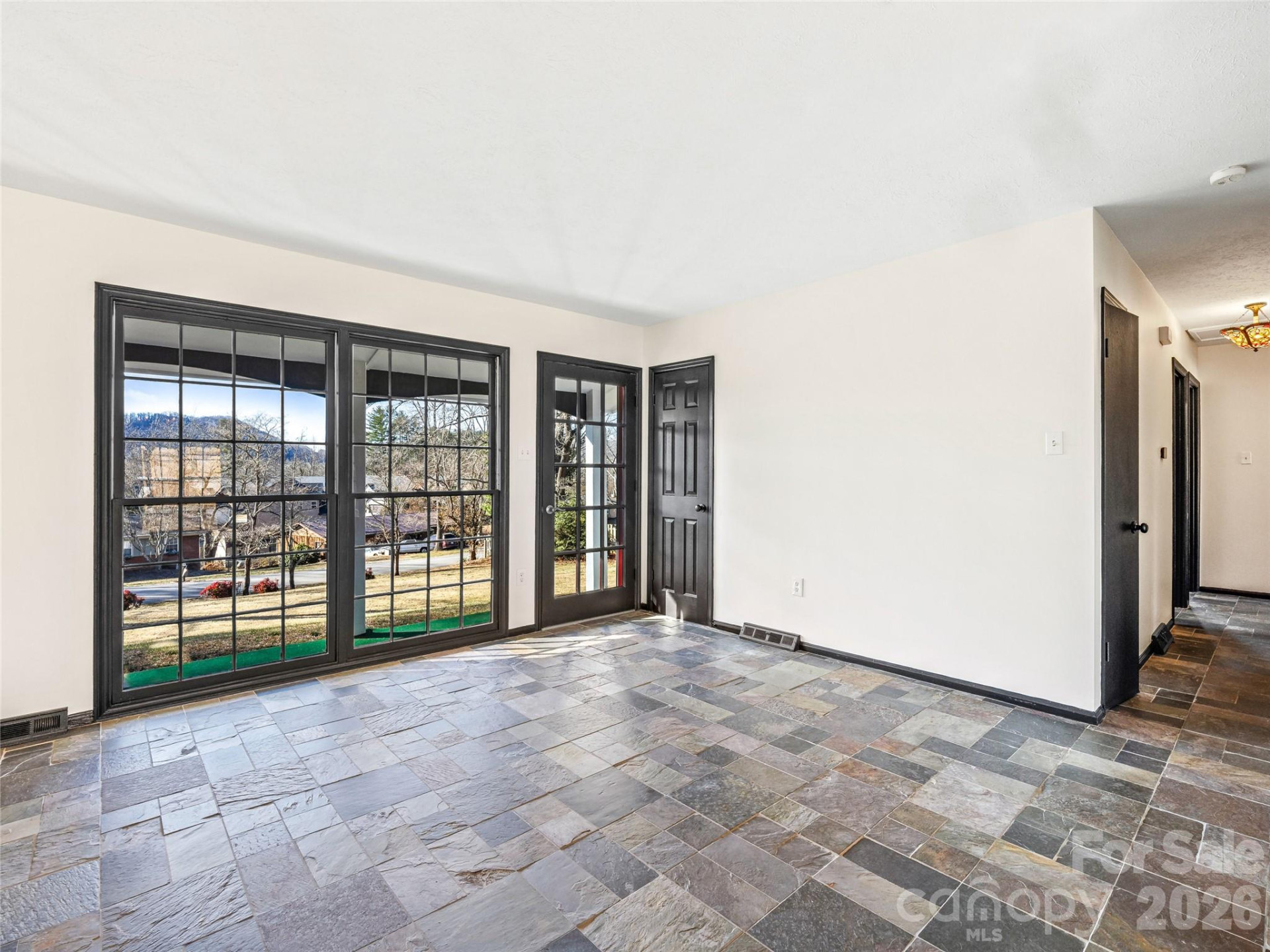 34 Southwicke Drive - Photo 8