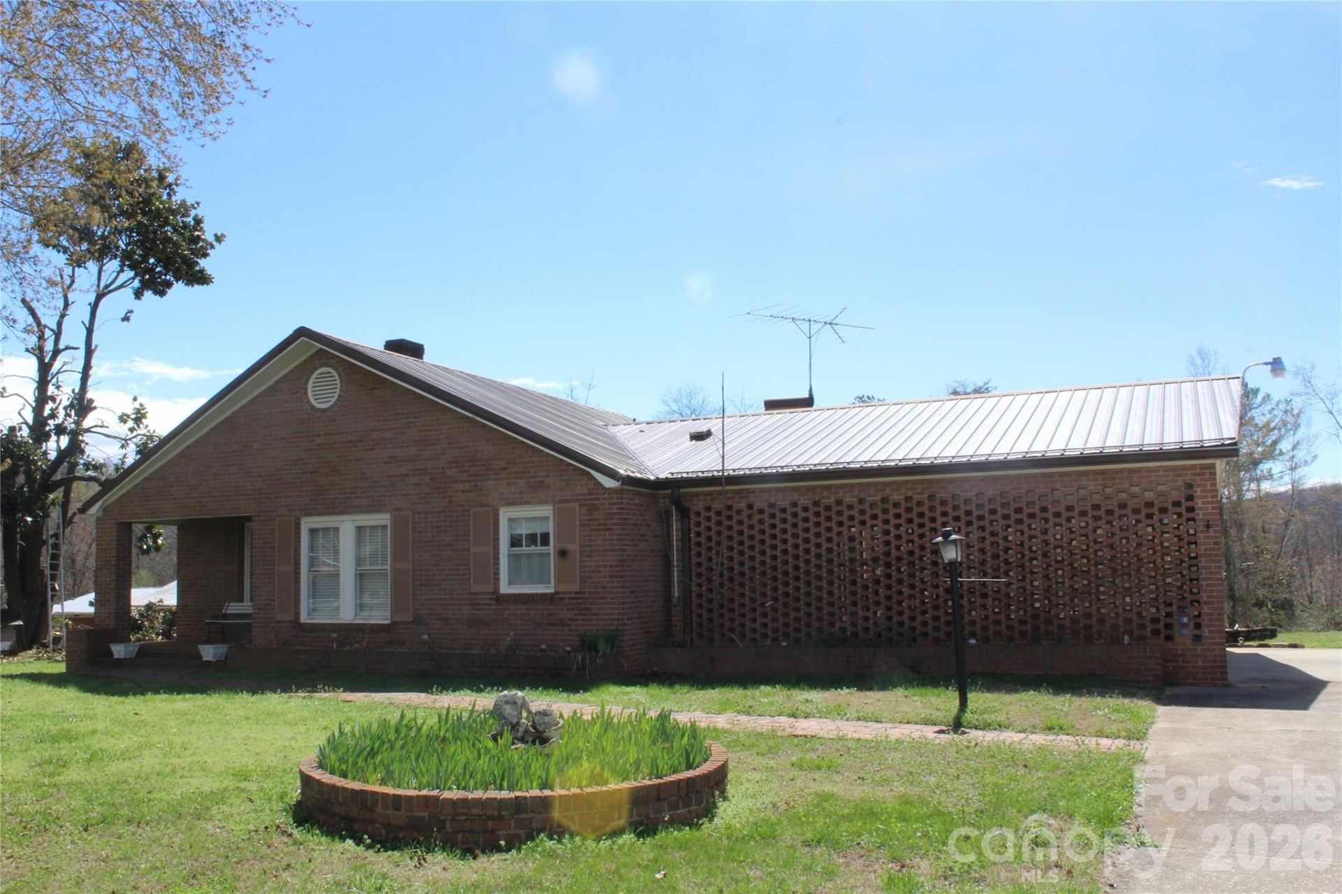 316 Drexel Road - Photo 2