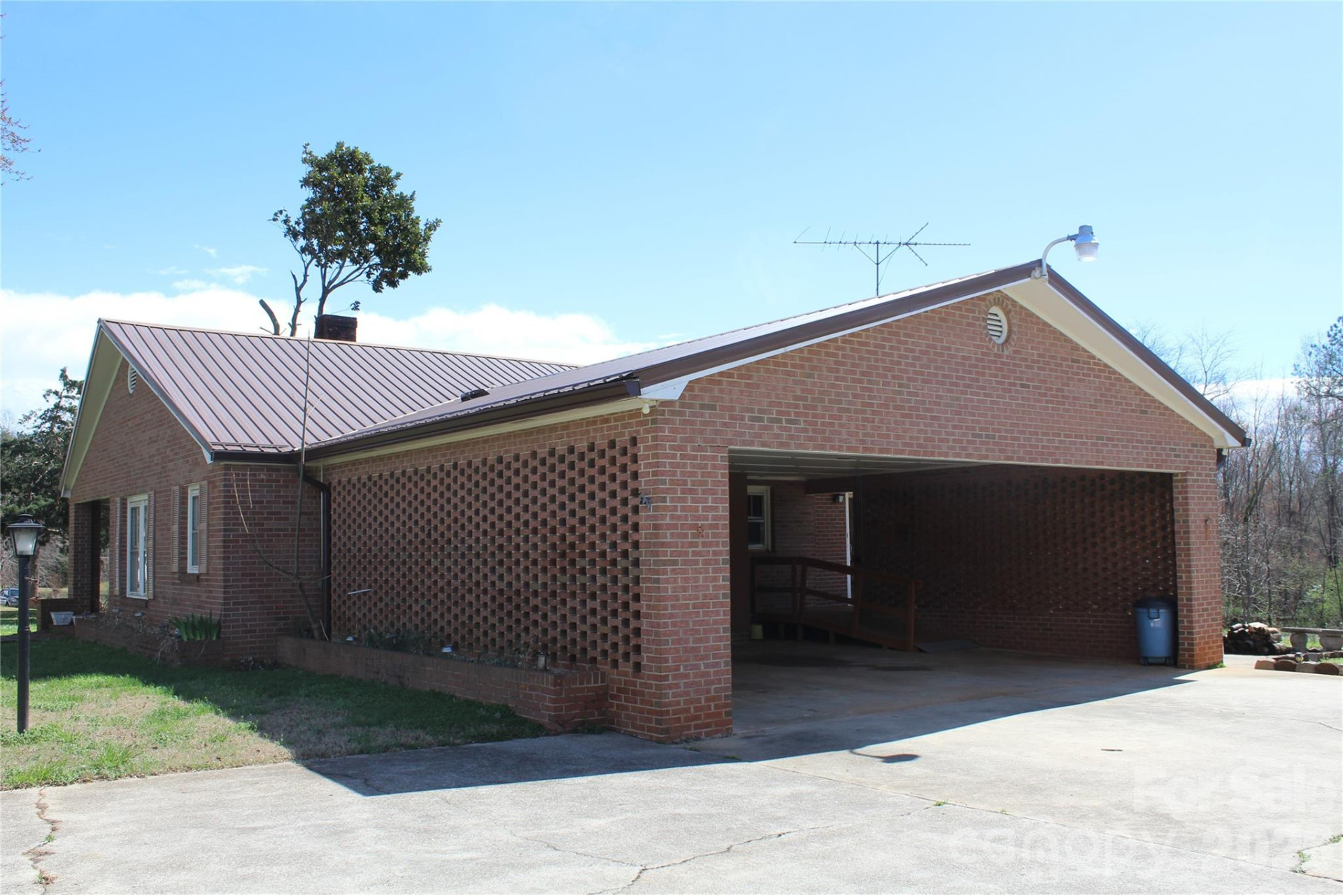 316 Drexel Road - Photo 3