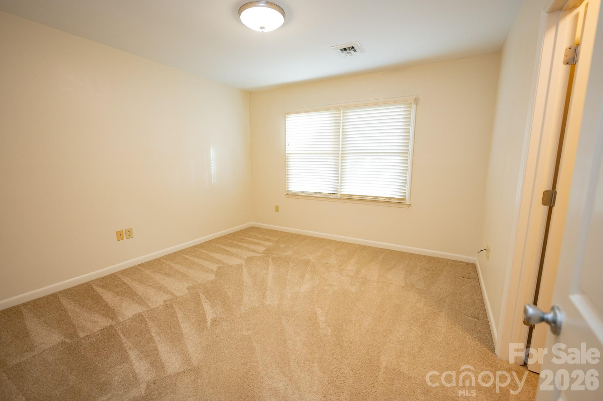 250 Eastwood Village Drive - Photo 11