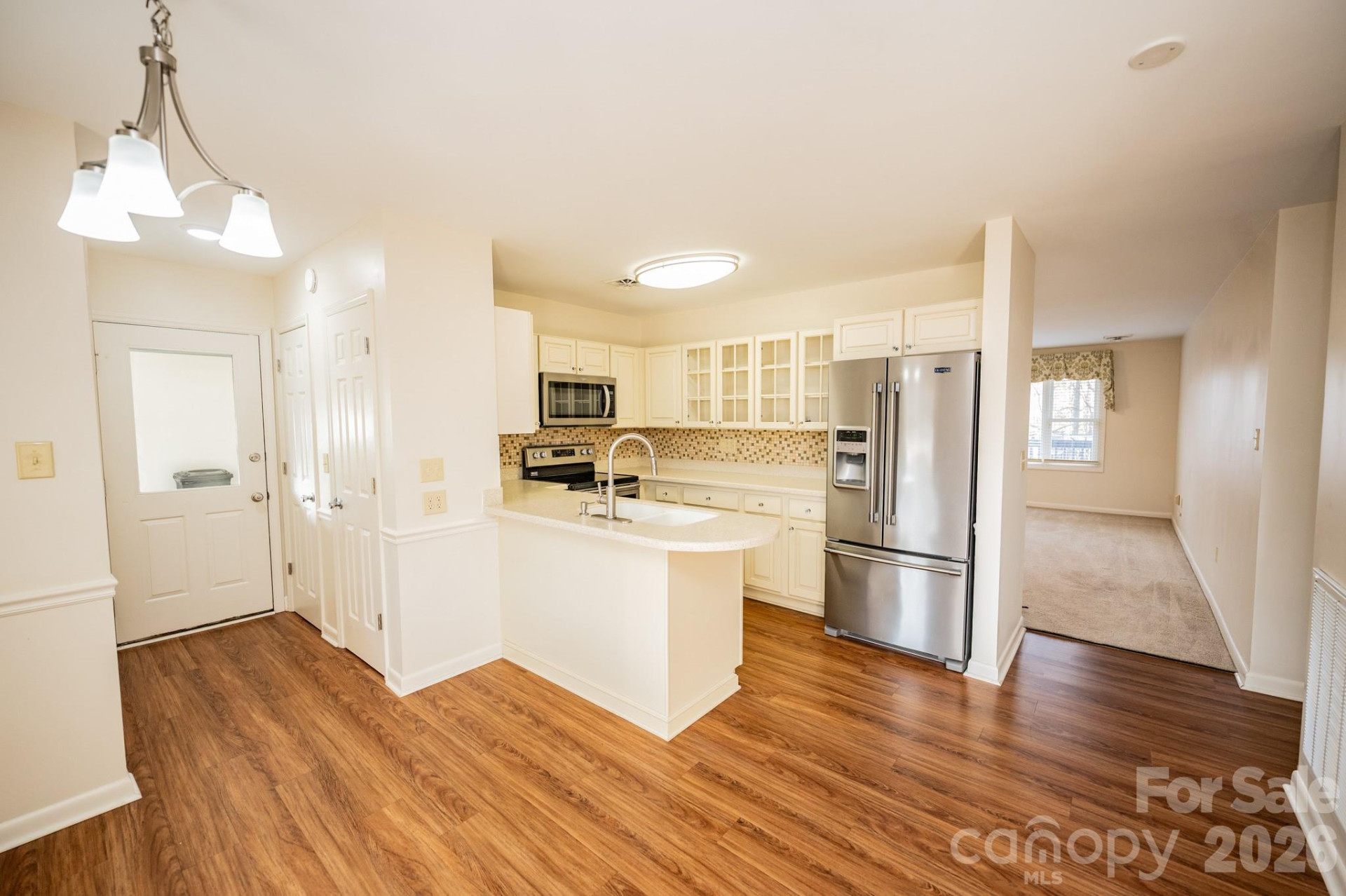 250 Eastwood Village Drive - Photo 4