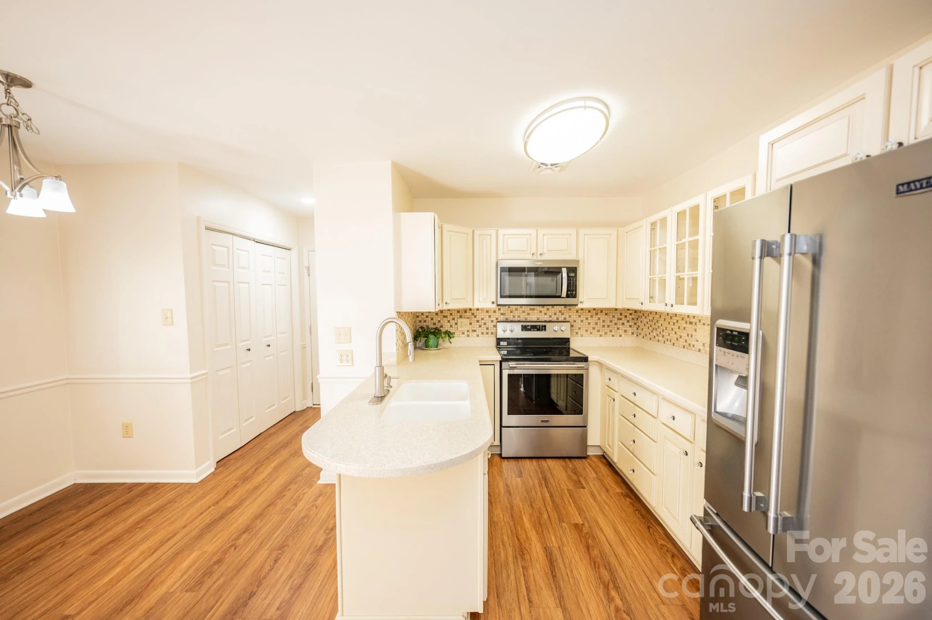 250 Eastwood Village Drive - Photo 5