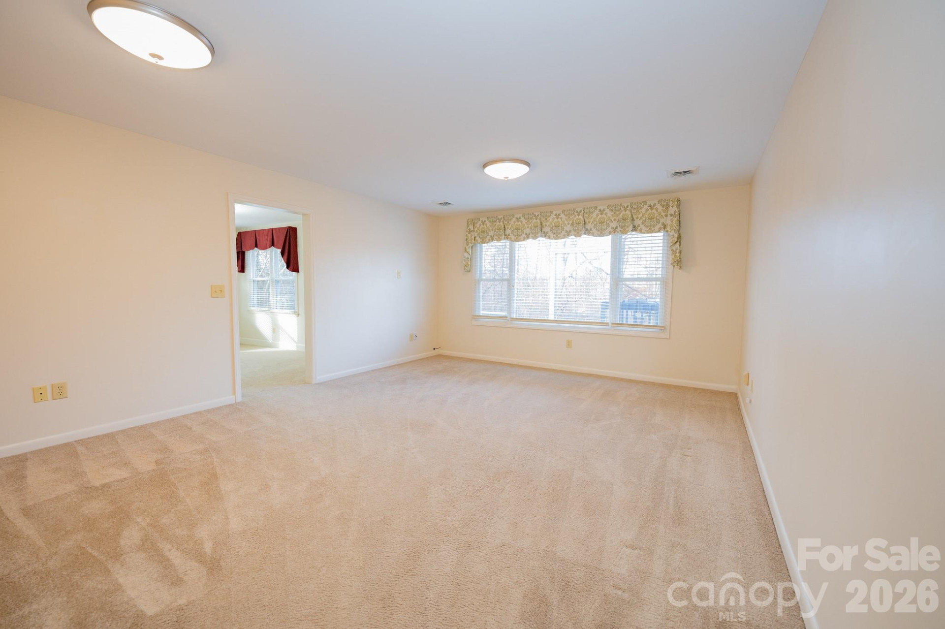 250 Eastwood Village Drive - Photo 6