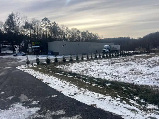 4450 US 70 Highway
