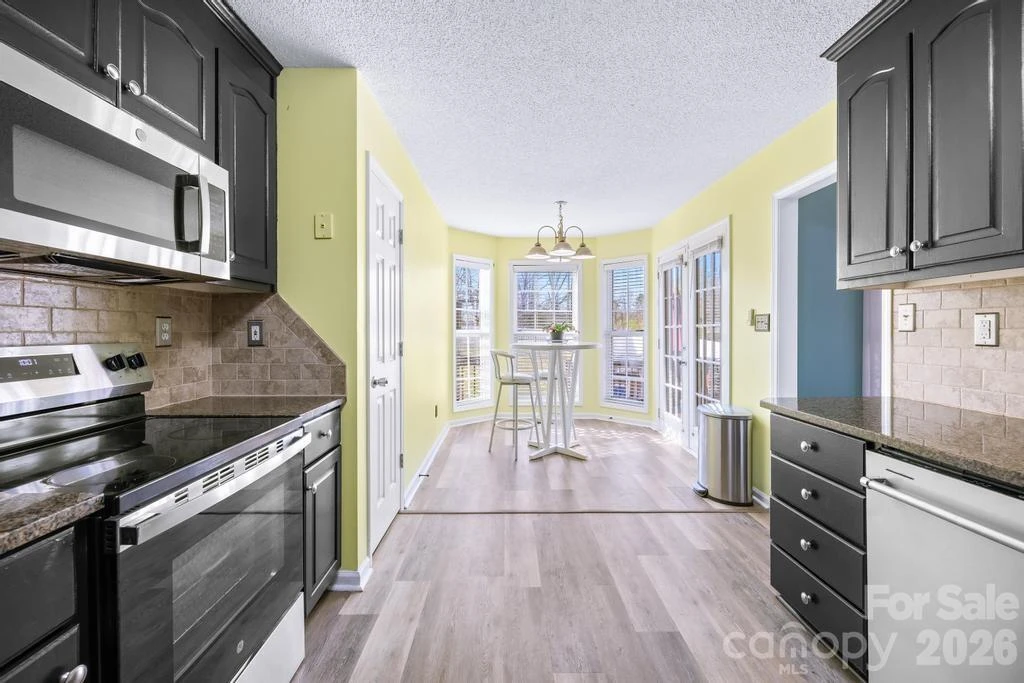 105 Laura Court - Photo 15