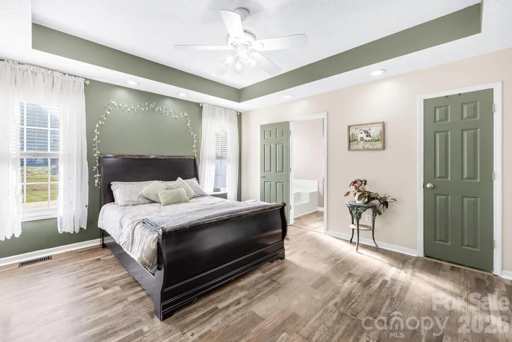 105 Laura Court - Photo 18