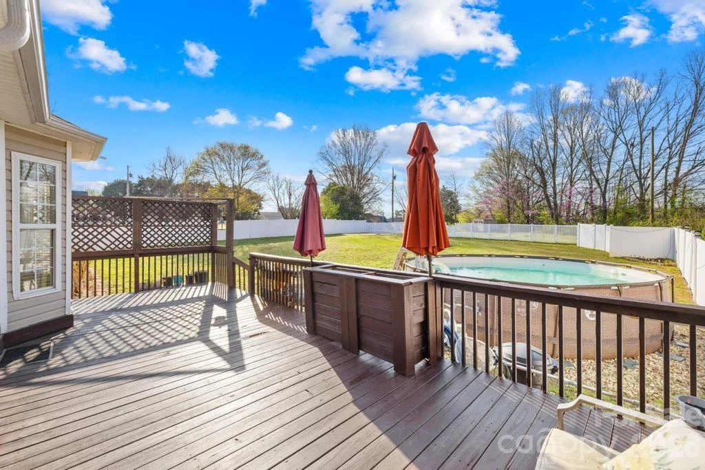 105 Laura Court - Photo 27