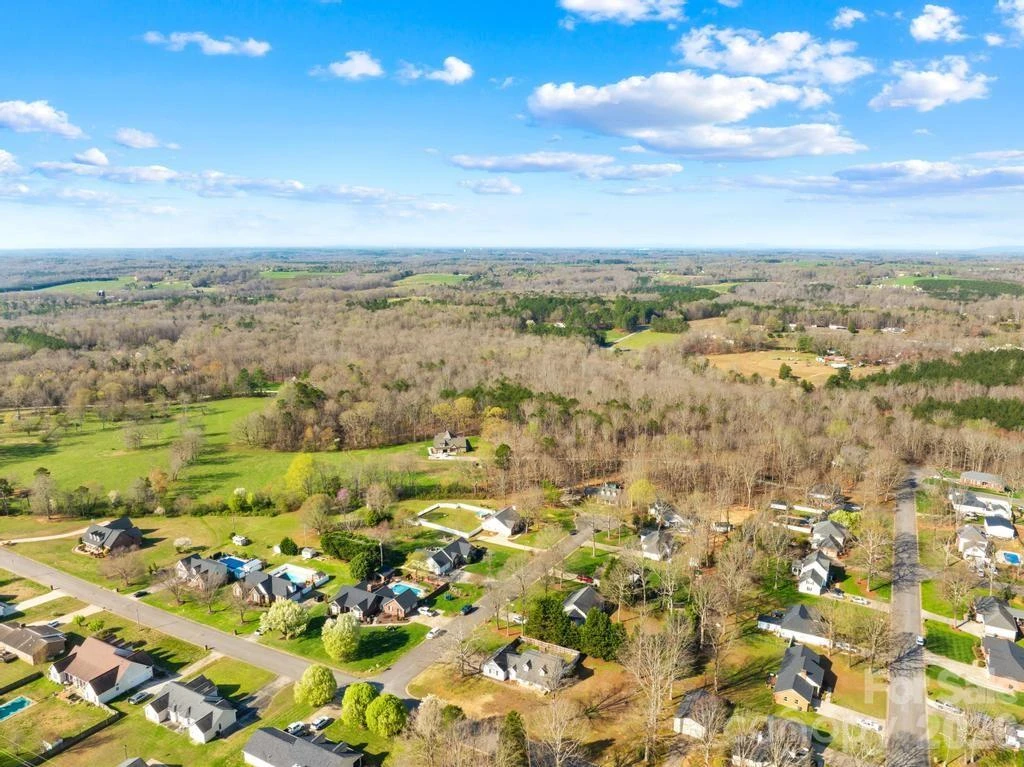 105 Laura Court - Photo 44