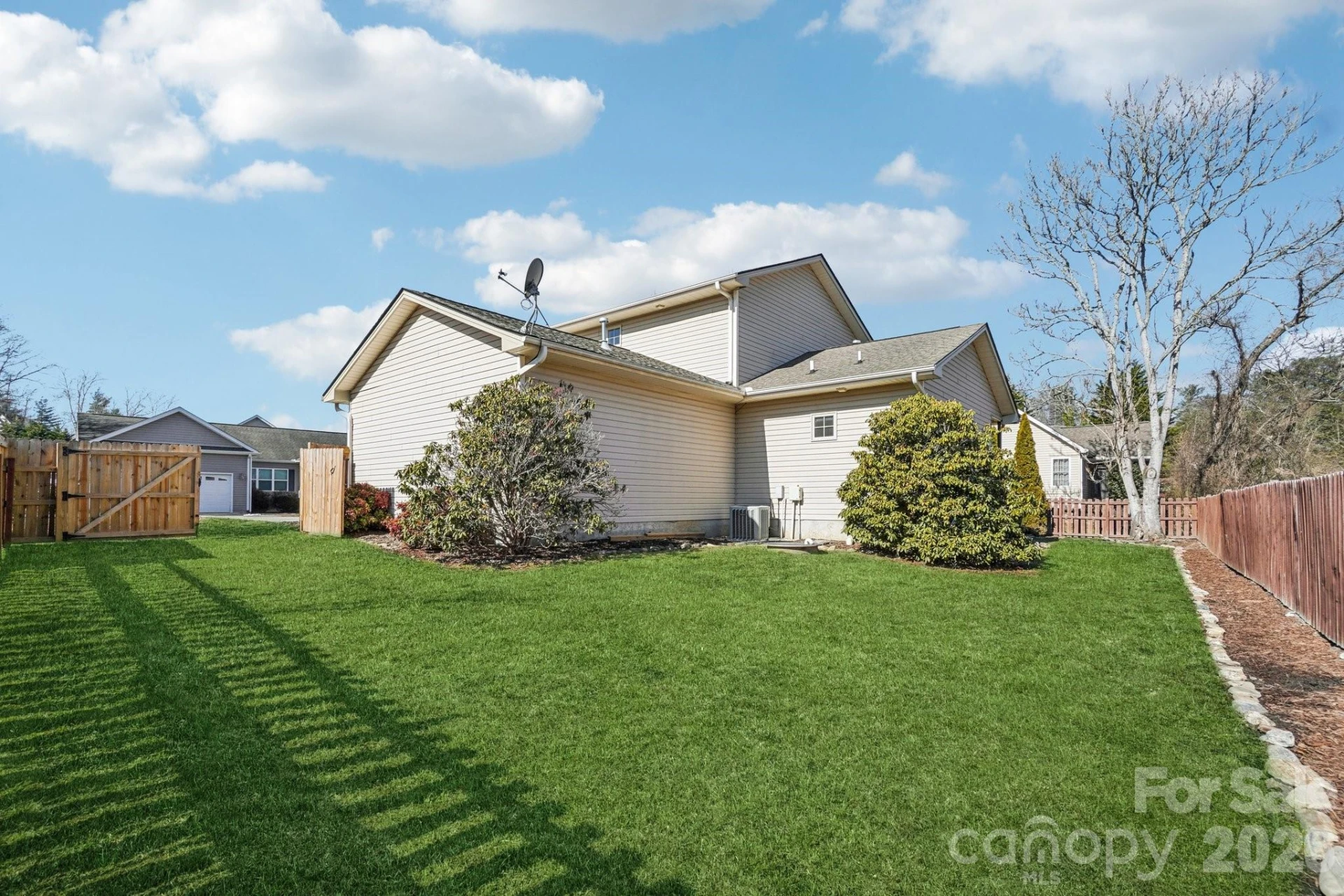 174 Springfield Meadow Drive - Photo 44