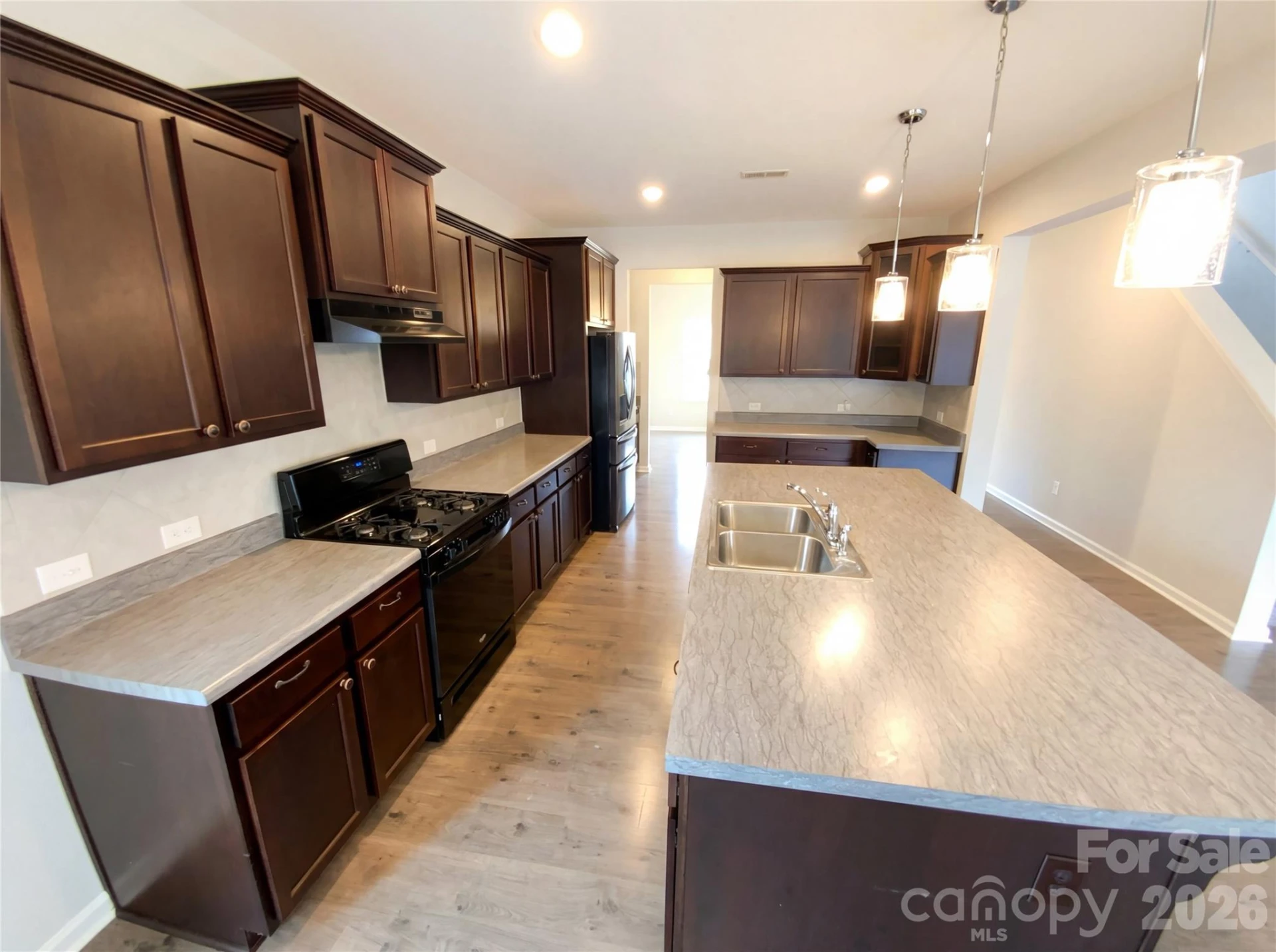 5633 Barclay Court - Photo 2