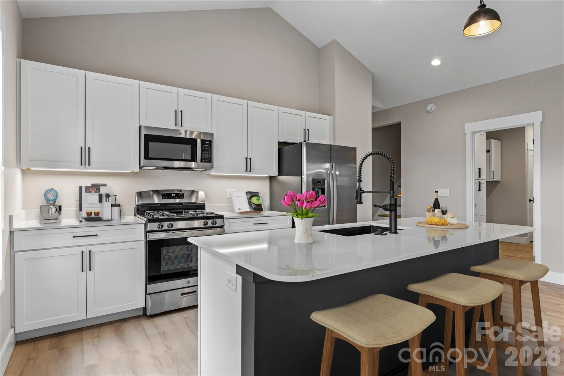 654 Beehive Road - Photo 22