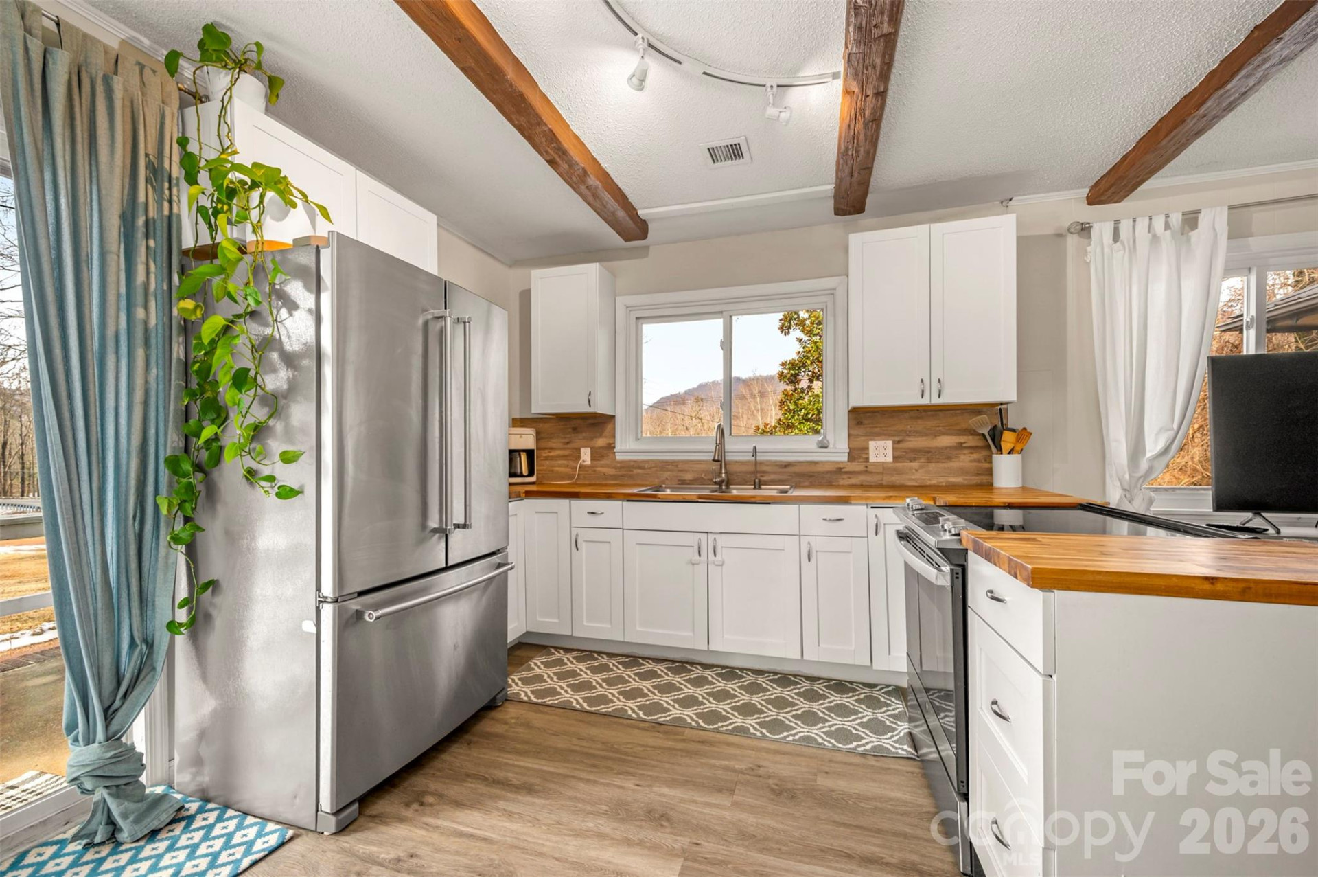 1685 Lynn Road - Photo 11