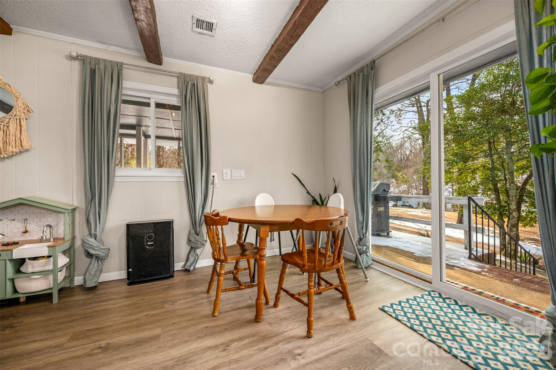 1685 Lynn Road - Photo 12