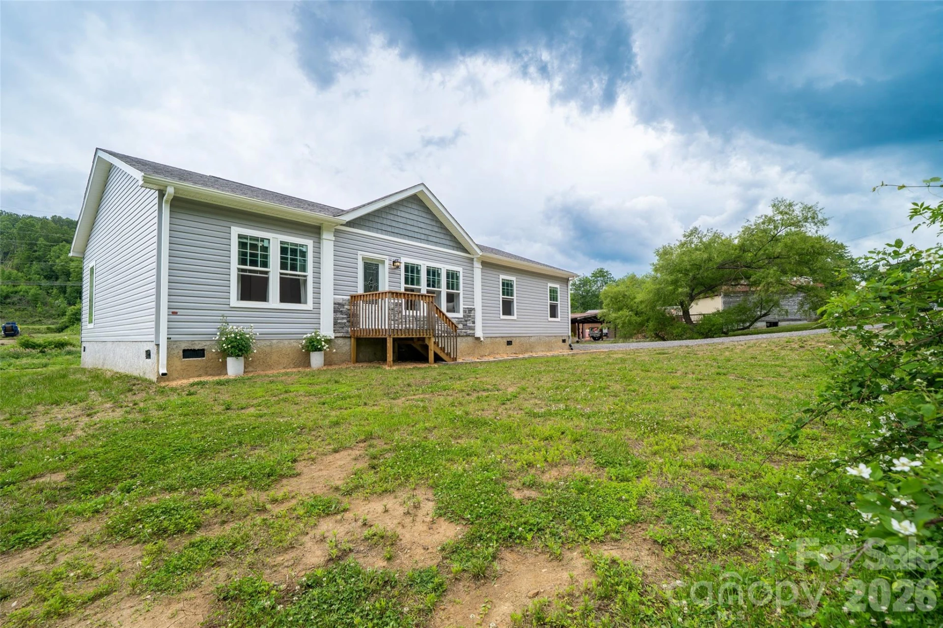 306 Burnsville School Road - Photo 2