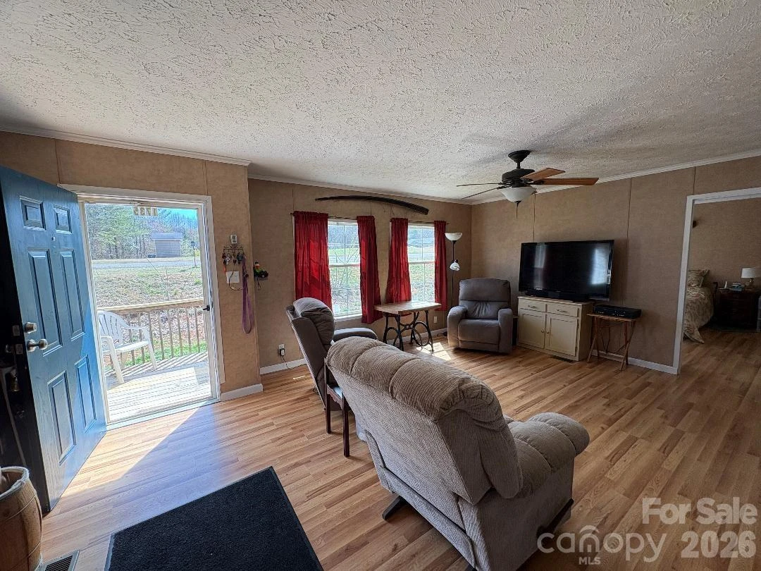 1735 Roy Caldwell Street - Photo 4