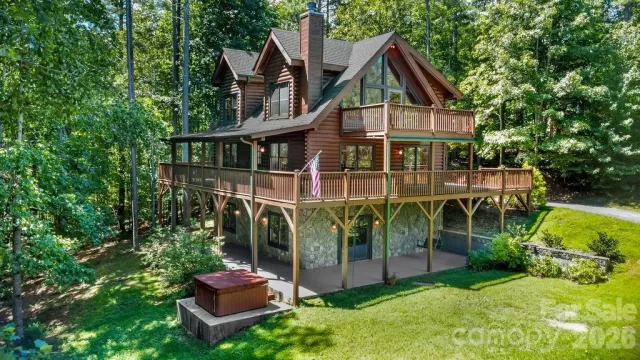 447 Hidden Lake Parkway