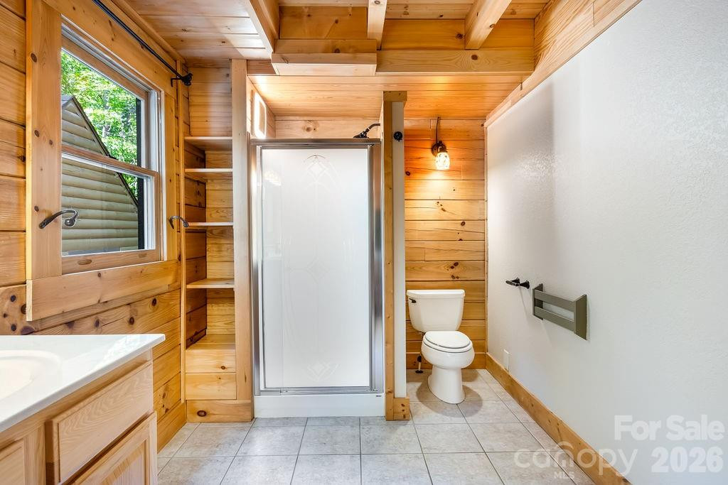 447 Hidden Lake Parkway - Photo 13