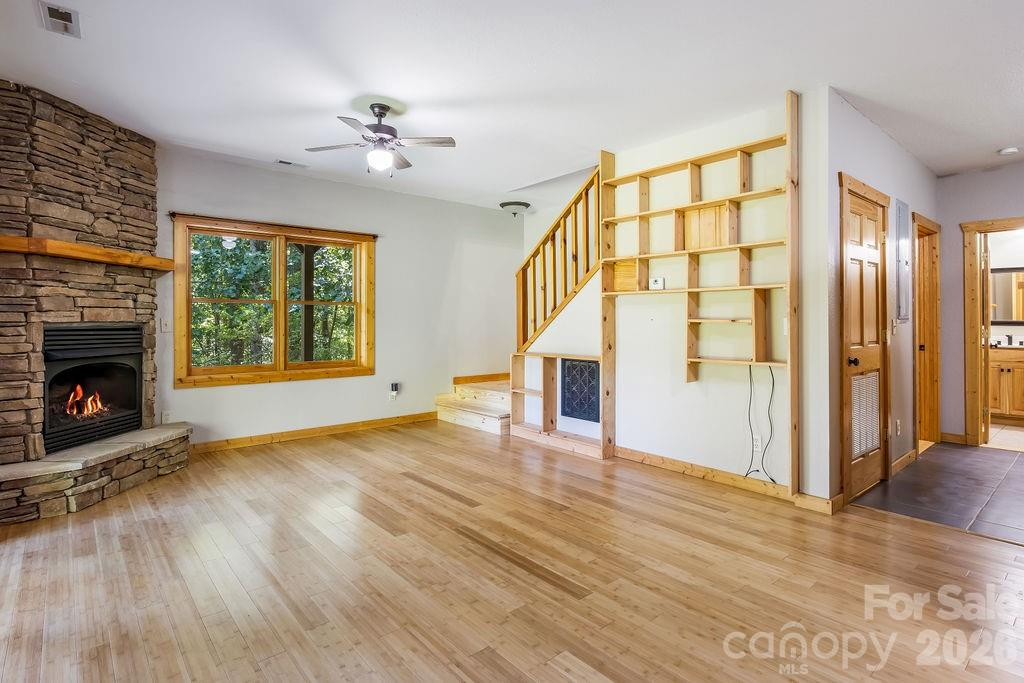 447 Hidden Lake Parkway - Photo 16