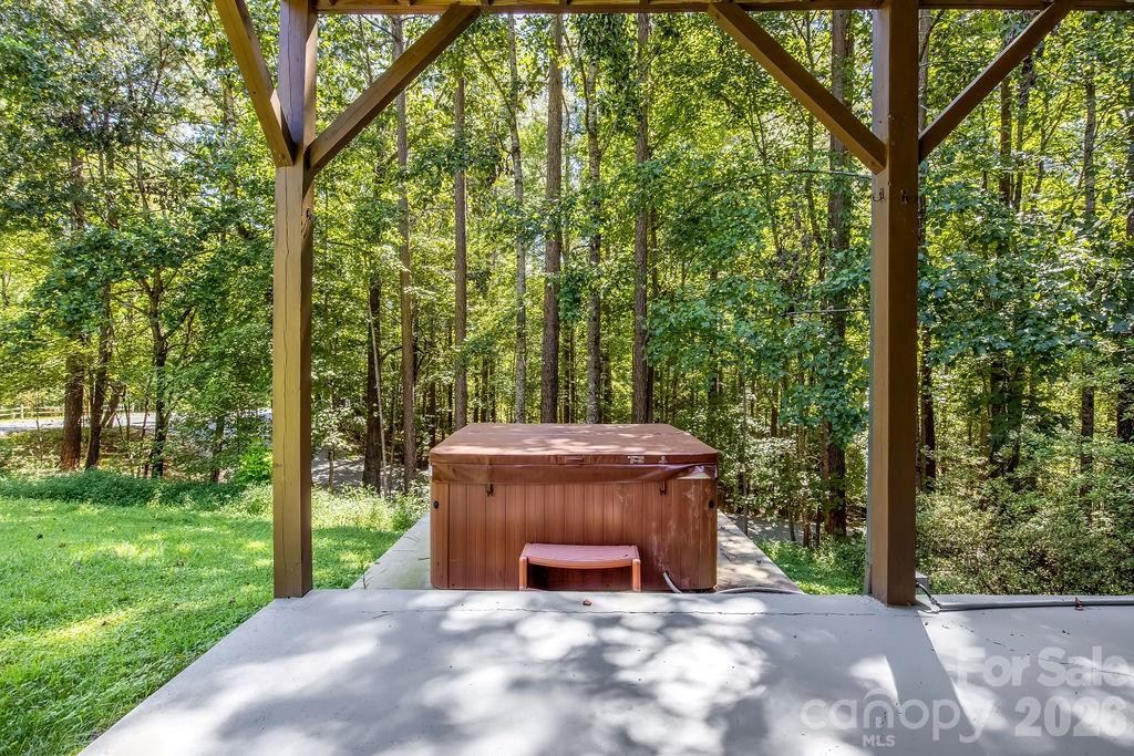 447 Hidden Lake Parkway - Photo 21