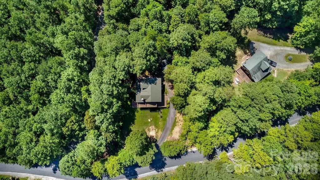 447 Hidden Lake Parkway - Photo 28