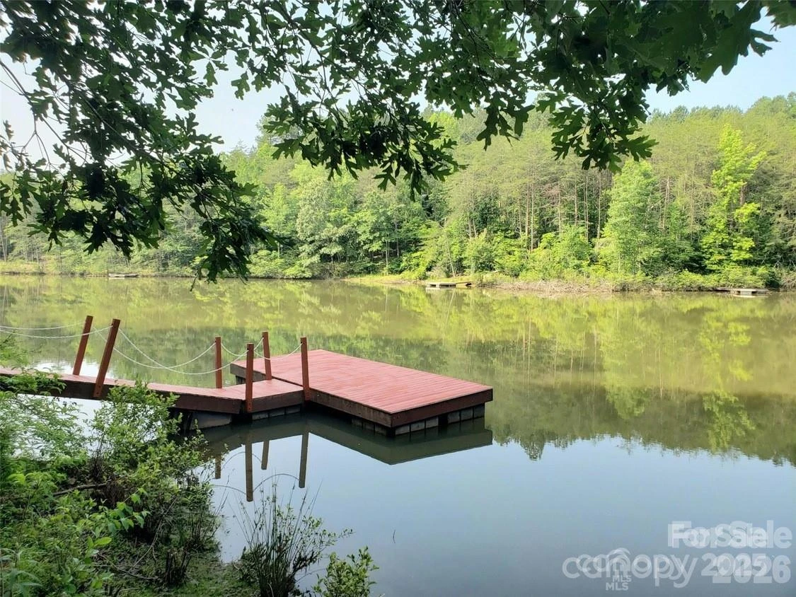 447 Hidden Lake Parkway - Photo 35