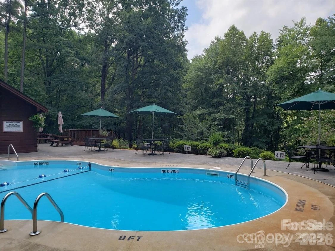 447 Hidden Lake Parkway - Photo 37