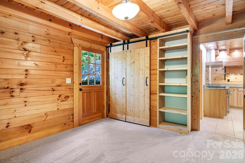 447 Hidden Lake Parkway - Photo 7