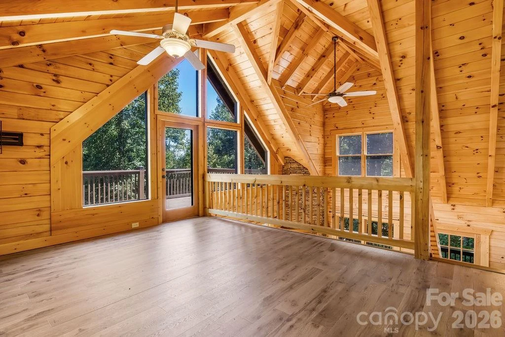 447 Hidden Lake Parkway - Photo 10