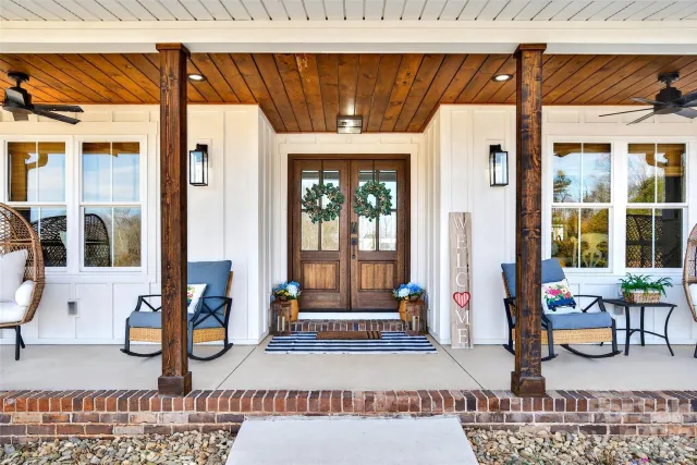 115 Pondview Drive