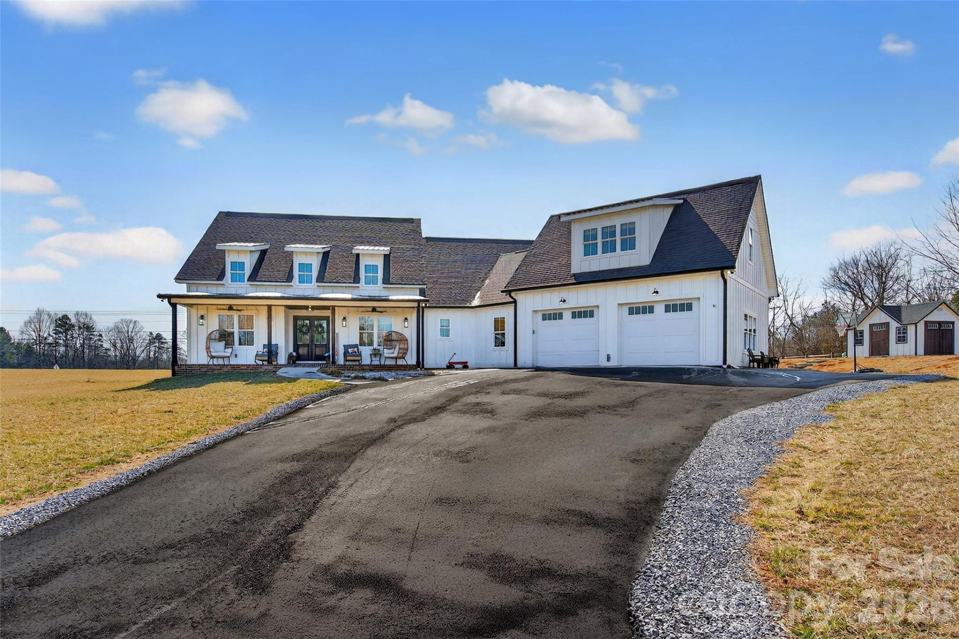 115 Pondview Drive - Photo 2