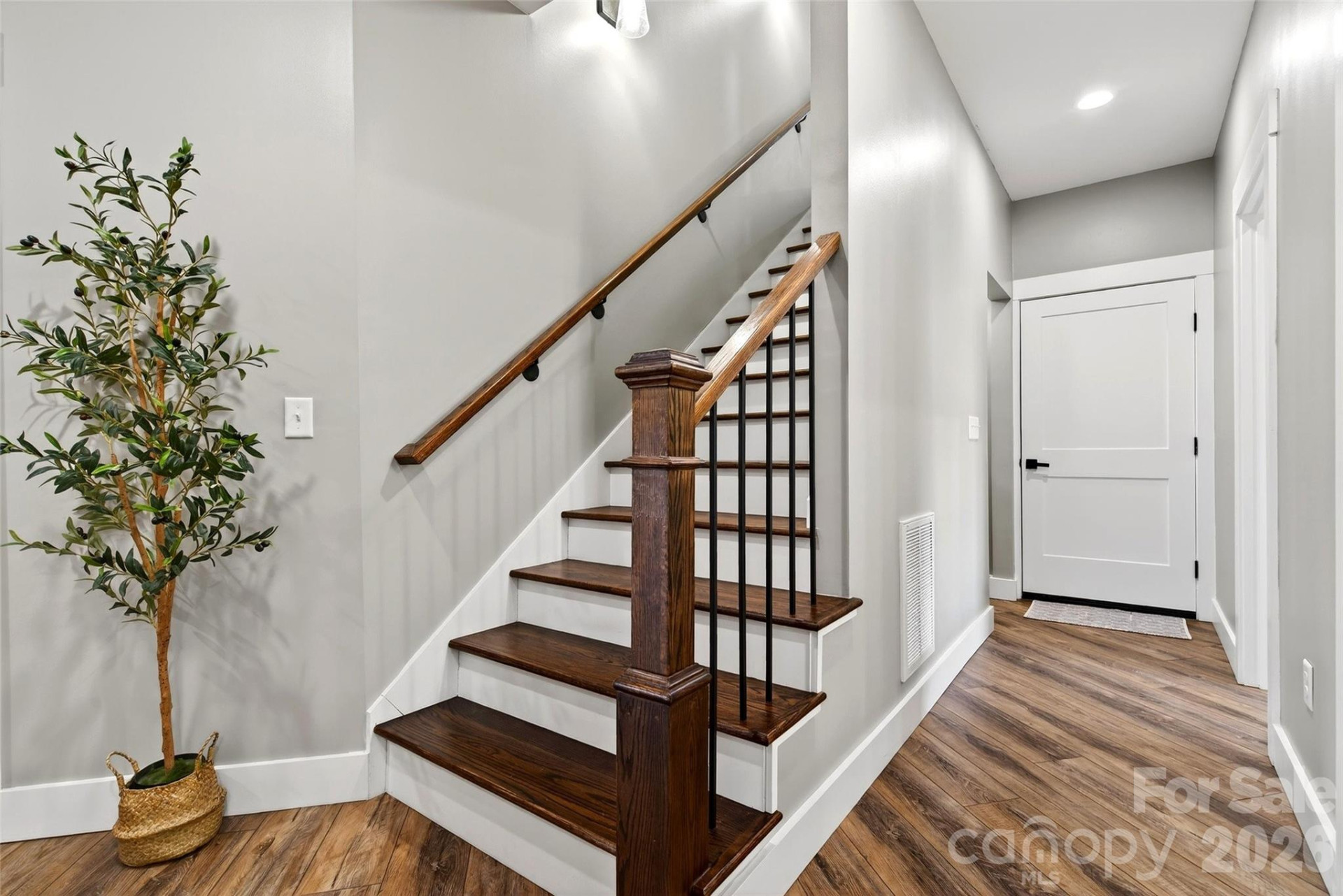 115 Pondview Drive - Photo 31