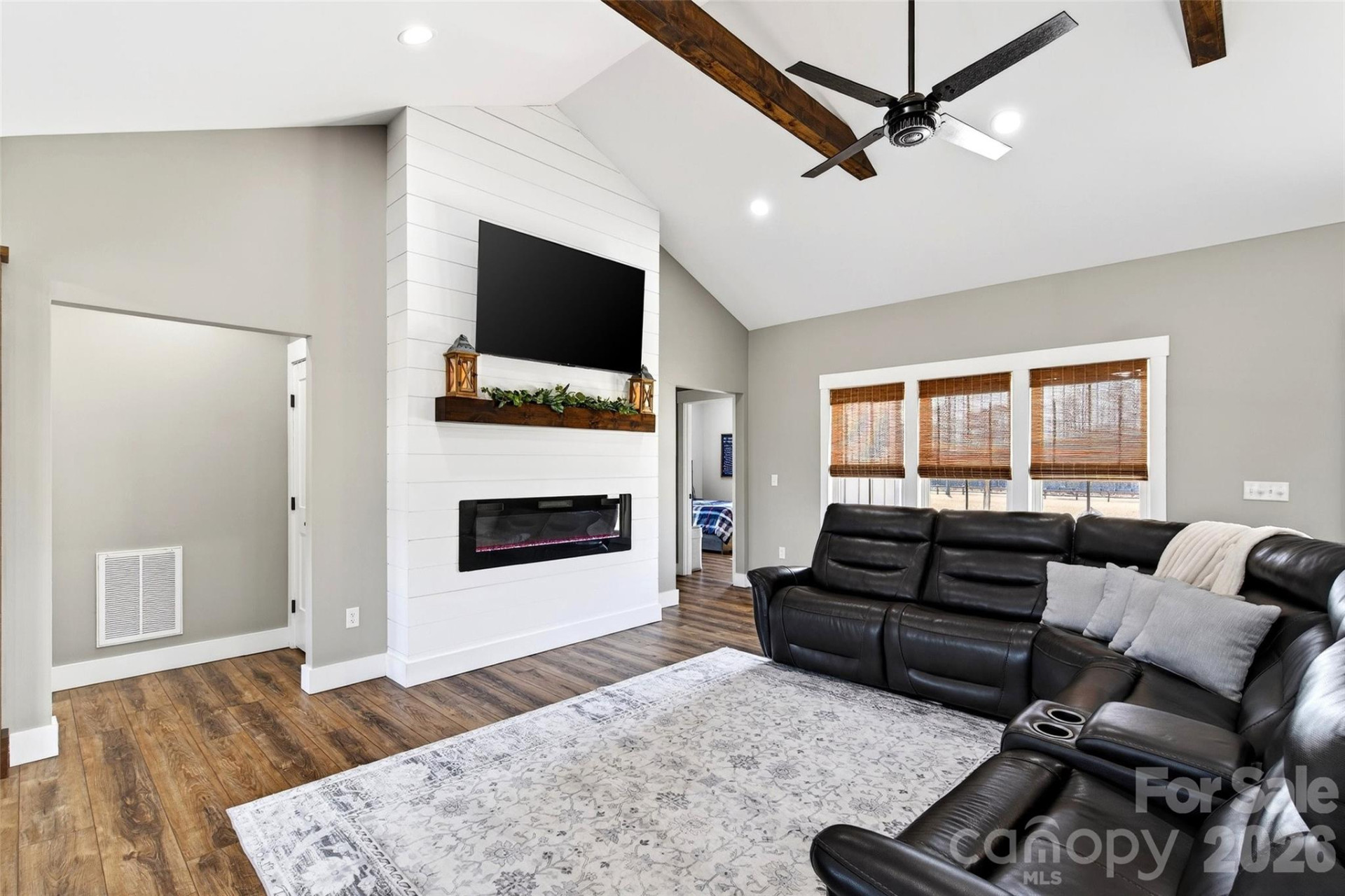 115 Pondview Drive - Photo 8