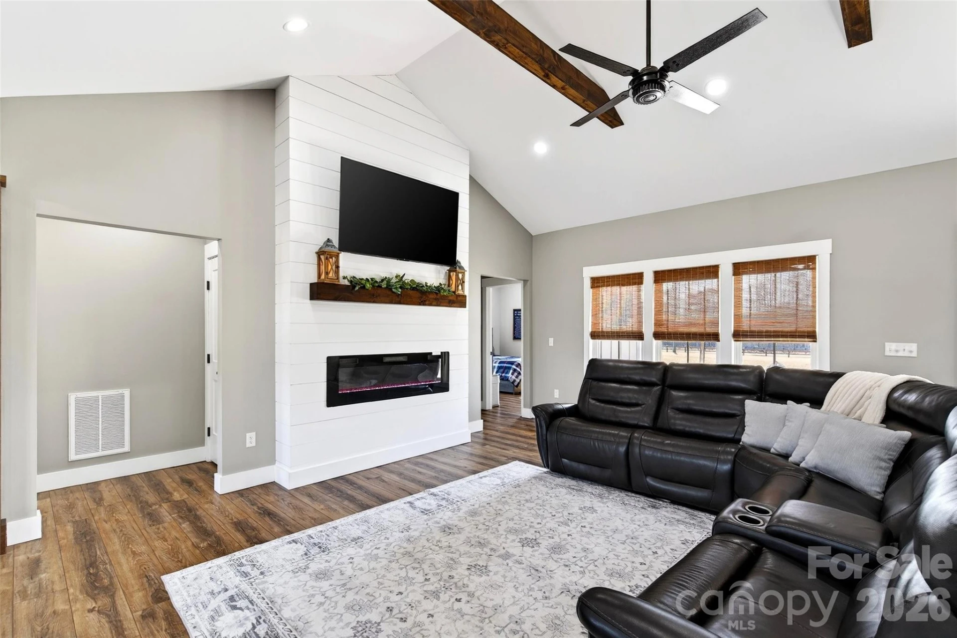 115 Pondview Drive - Photo 8