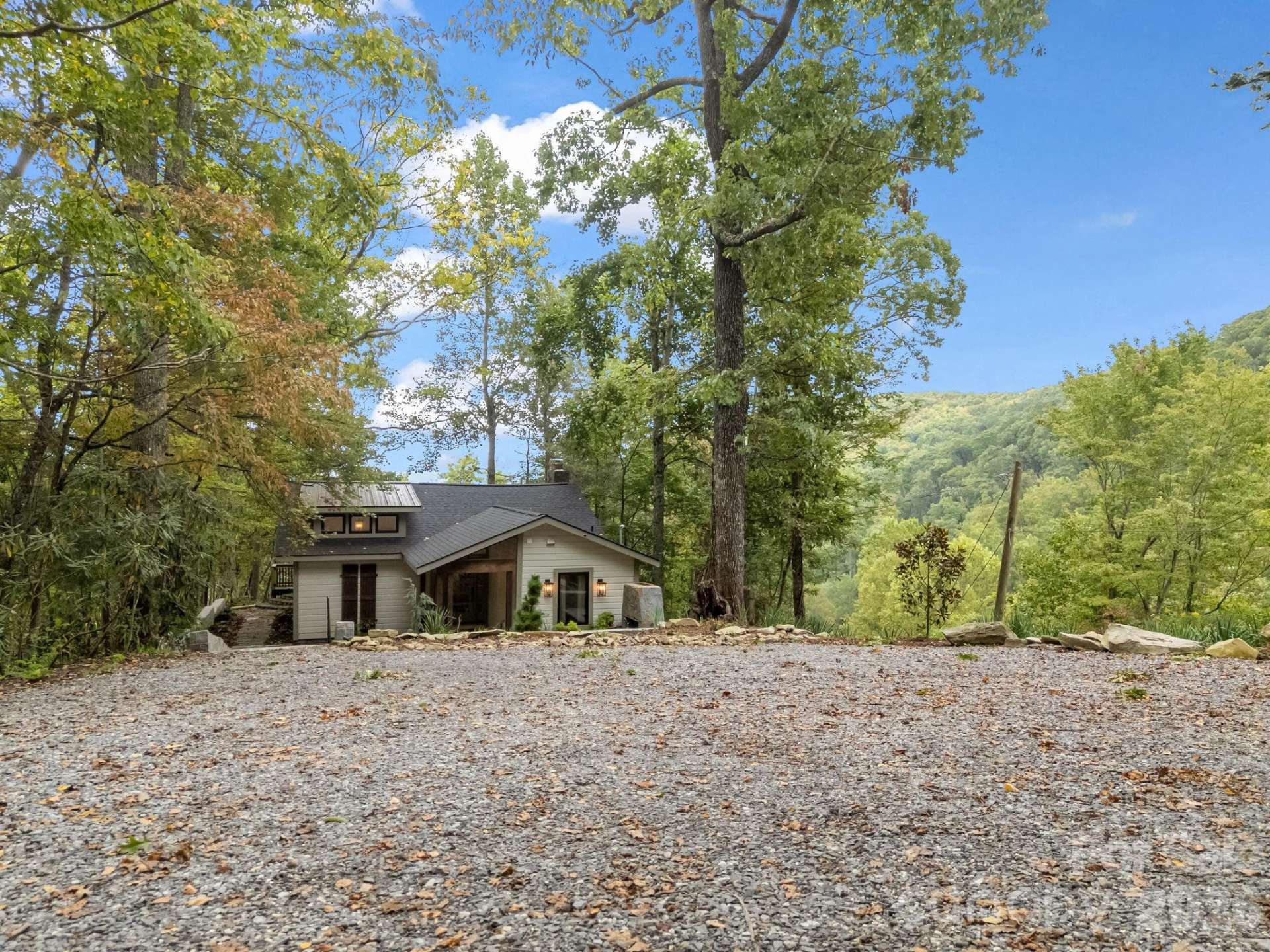 1821 Bearwallow Mountain Road - Photo 12
