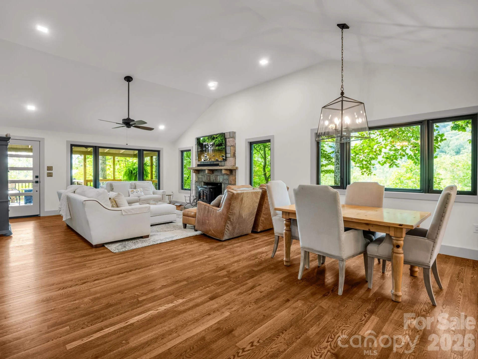 1821 Bearwallow Mountain Road - Photo 16