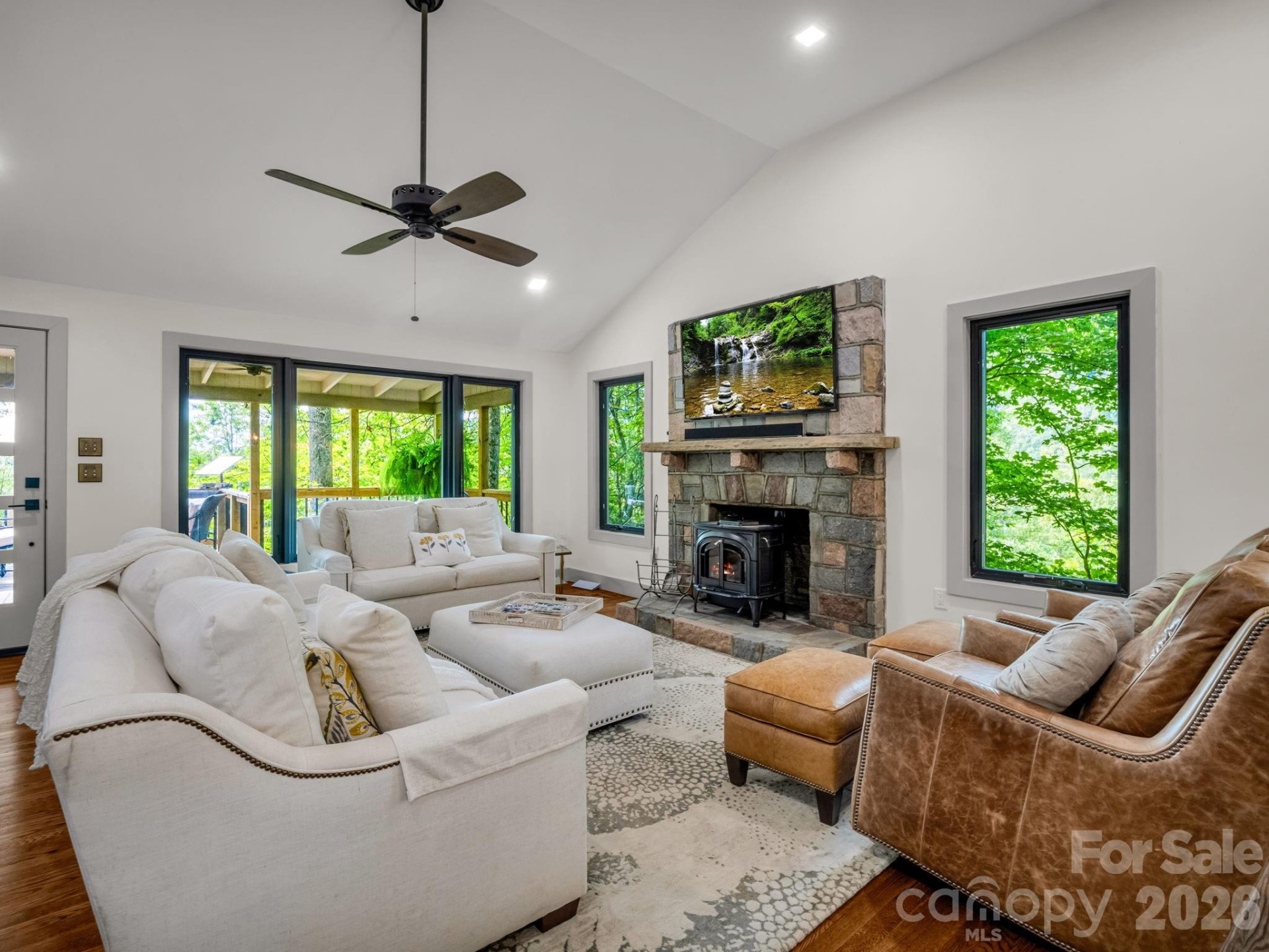 1821 Bearwallow Mountain Road - Photo 17