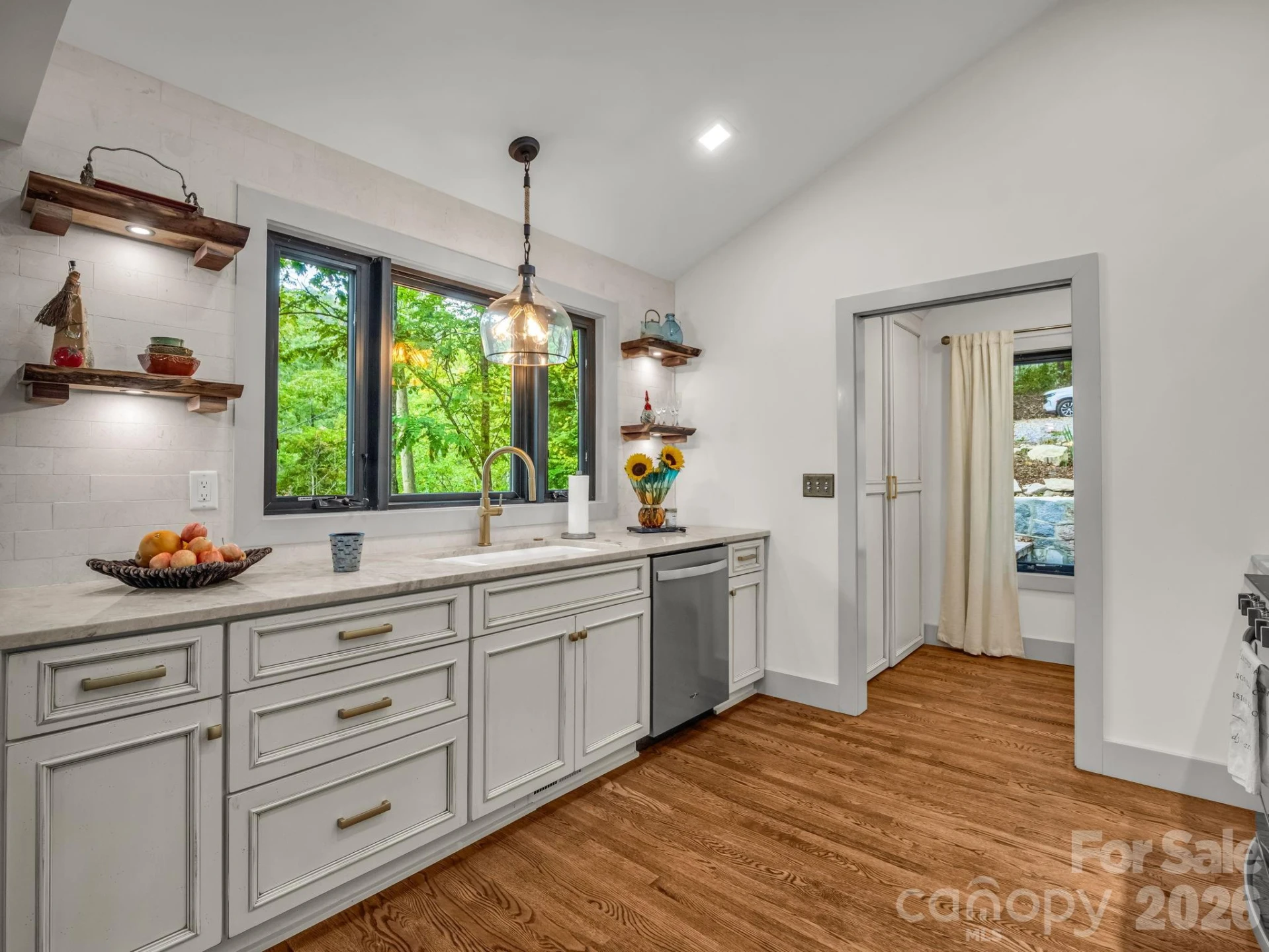 1821 Bearwallow Mountain Road - Photo 23