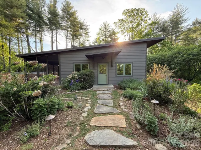 858 Mills Gap Road