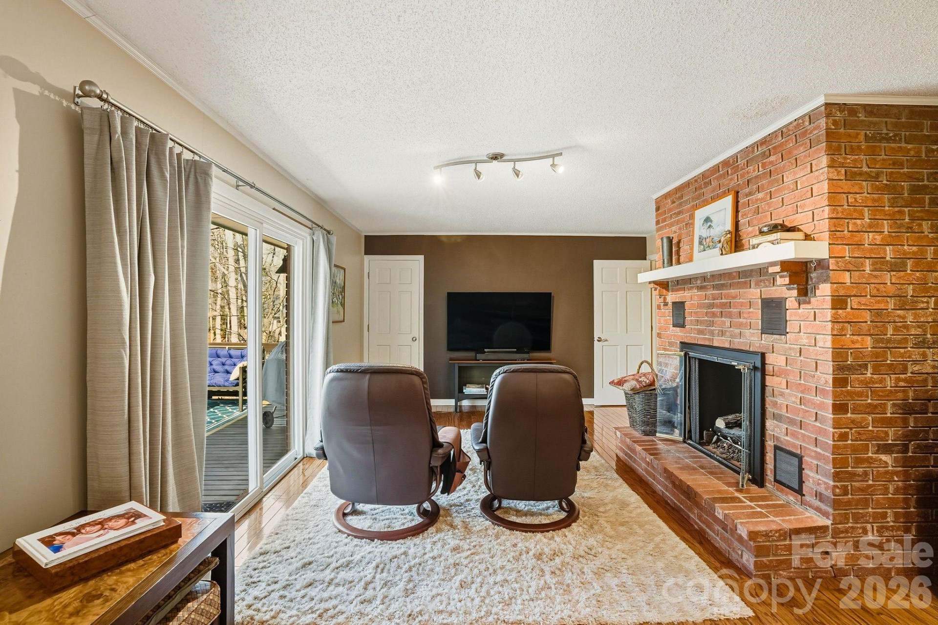 7 Brushwood Road - Photo 13