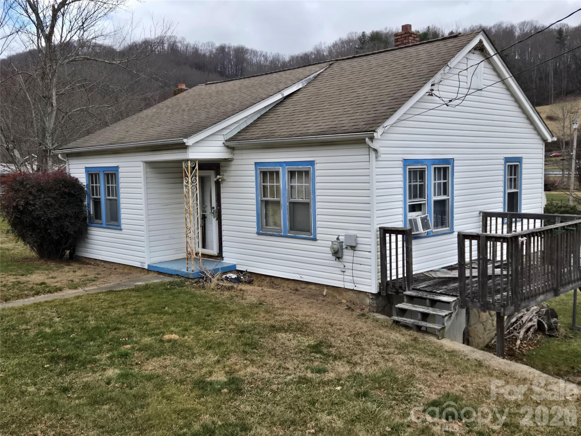 1084 Old Balsam Road