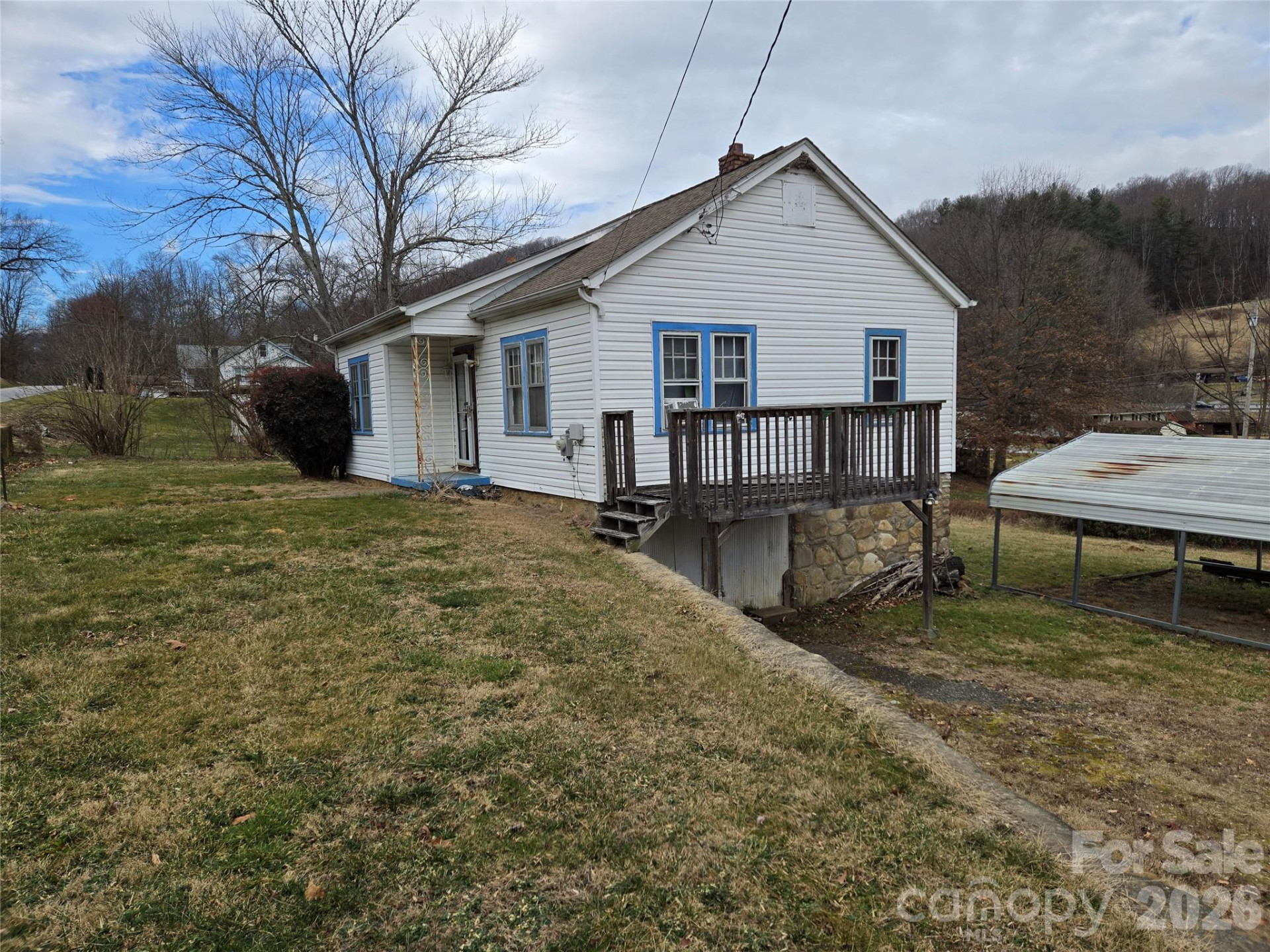 1084 Old Balsam Road - Photo 4