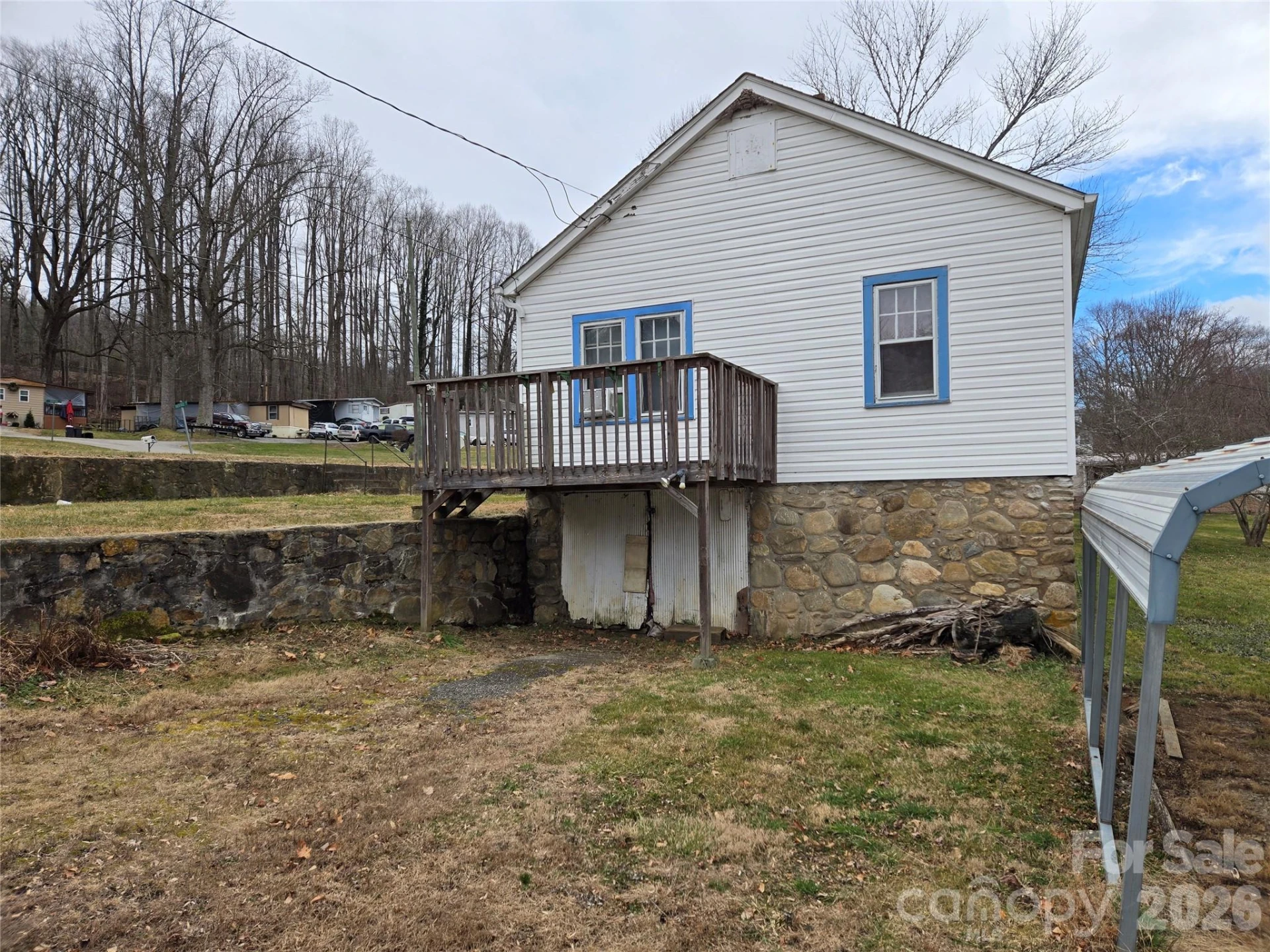 1084 Old Balsam Road - Photo 5