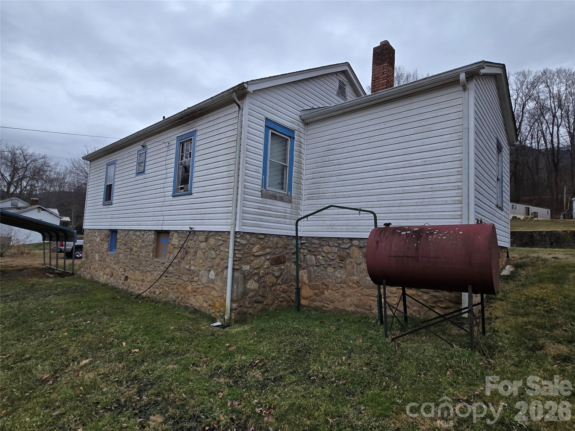 1084 Old Balsam Road - Photo 6