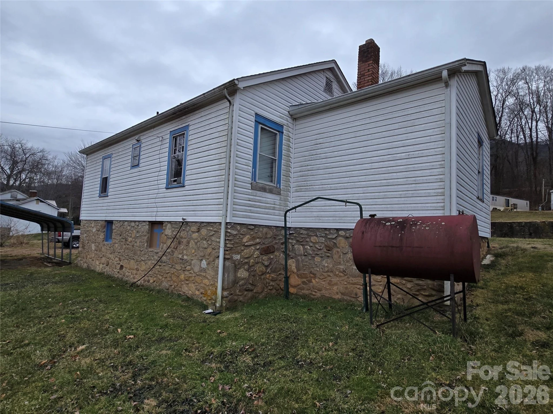 1084 Old Balsam Road - Photo 6