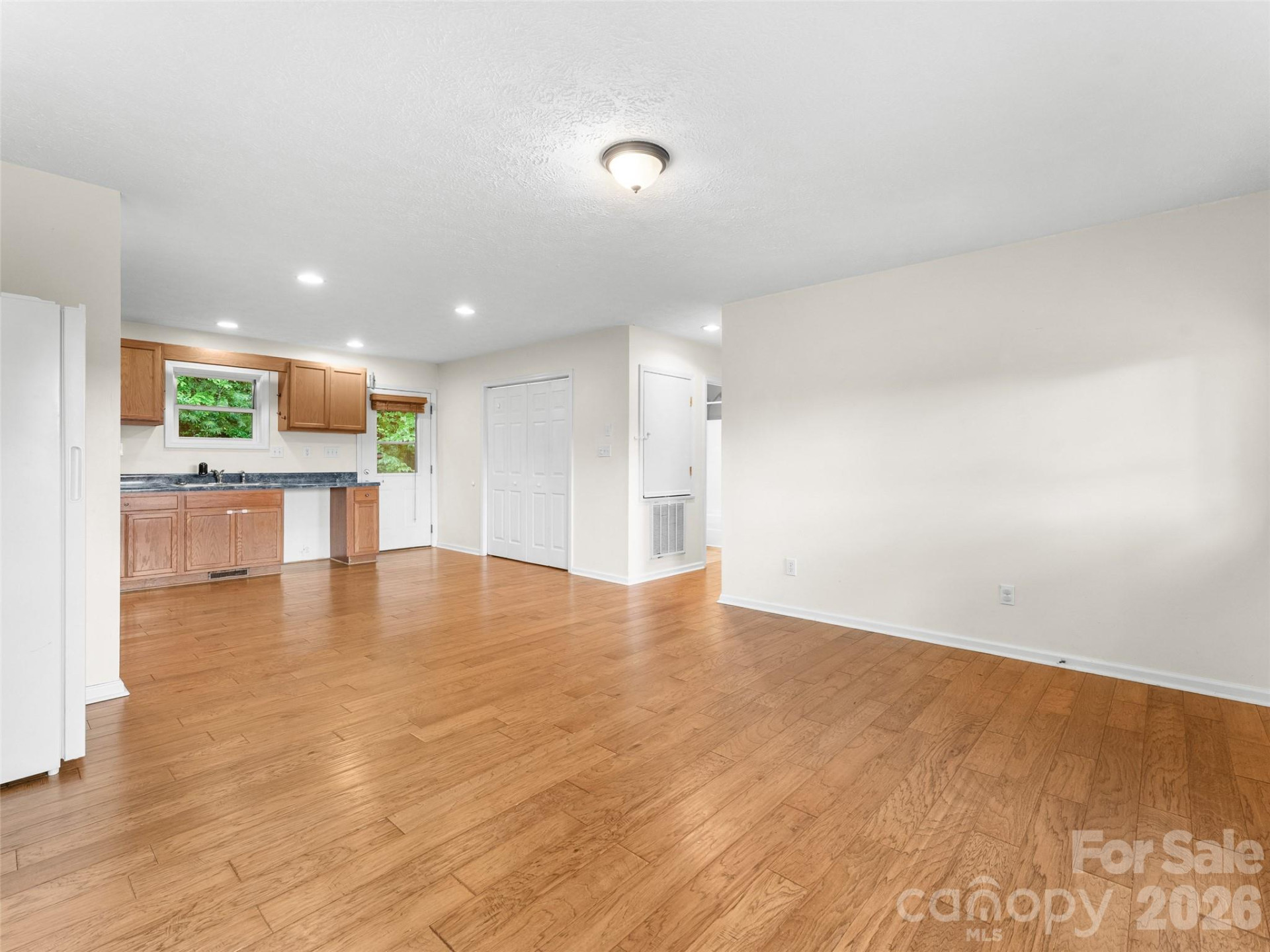 96 Habitat Way - Photo 4