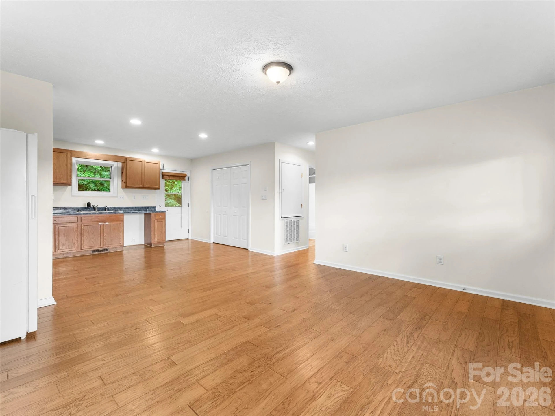 96 Habitat Way - Photo 5