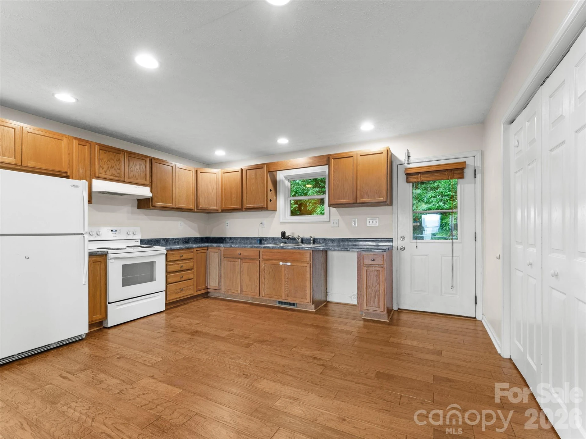 96 Habitat Way - Photo 7