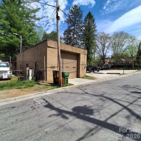 00 Haywood Road